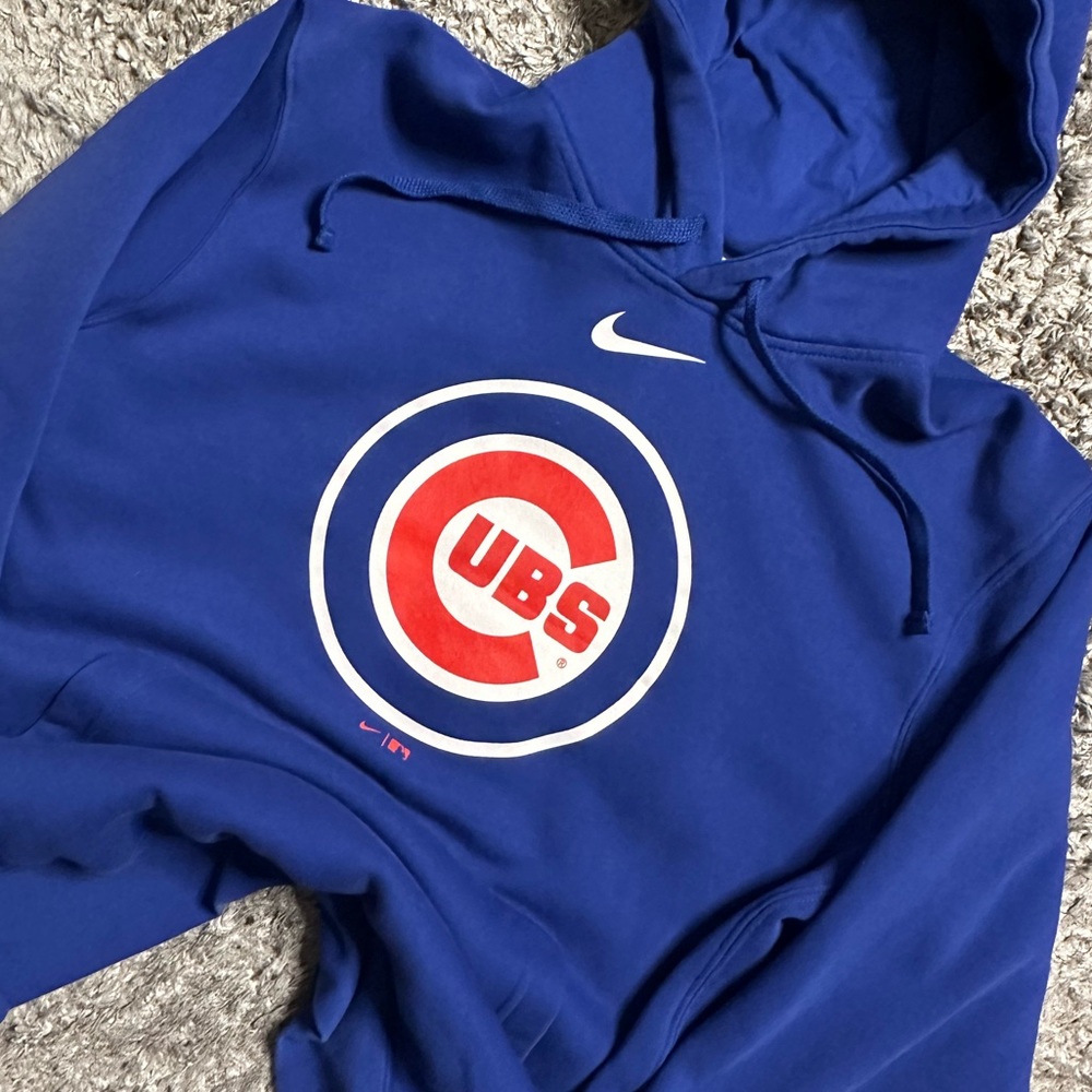 Nike Center Swoosh Chicago Cubs Hoodie